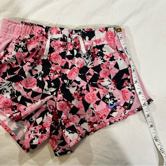 Nike Girls Pink Floral Running Shorts sz S Pink and Black - Picture 11 of 16